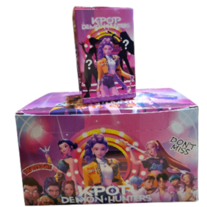 Meglepetés K-pop mini figura